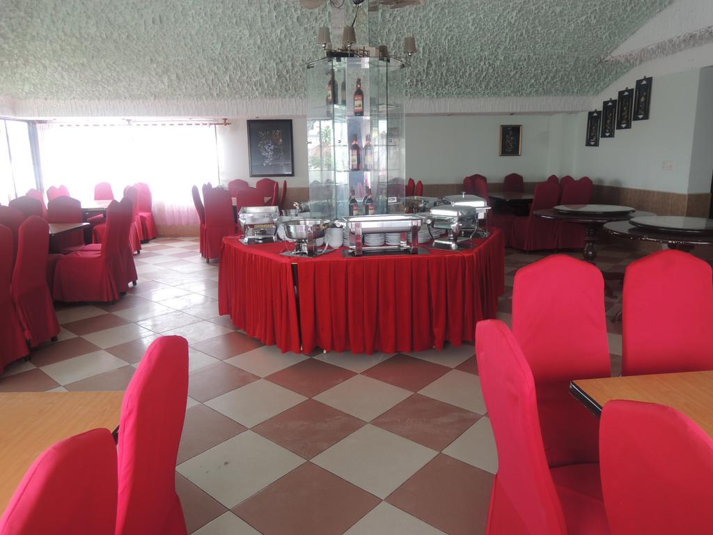 Y Lan Hotel Da Lat Buitenkant foto