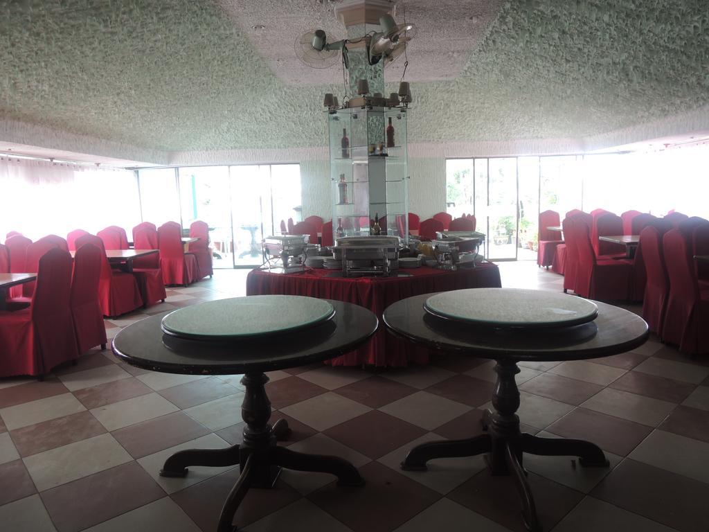 Y Lan Hotel Da Lat Buitenkant foto