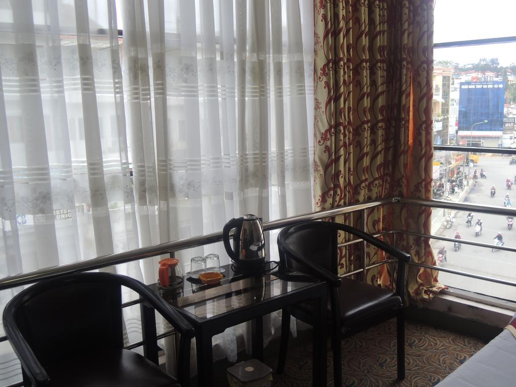 Y Lan Hotel Da Lat Buitenkant foto